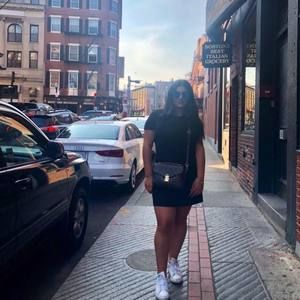 Meet your Posher, Karina